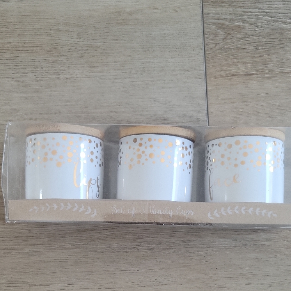 White and Gold Vanity Cups Set